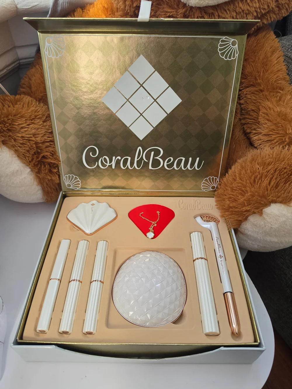 CoralBeau Beauty Set in White and Rose Gold